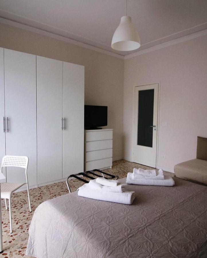 Giuffrida Apartment Rooms Catânia Exterior foto